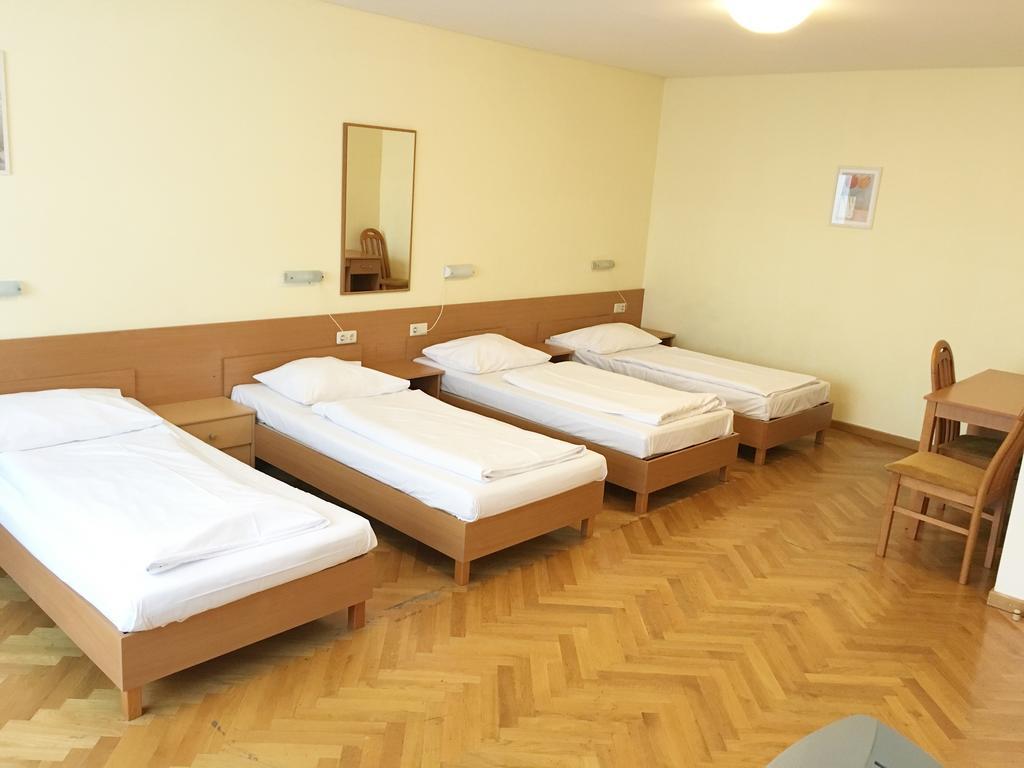 Hotel Geblergasse Виена Екстериор снимка