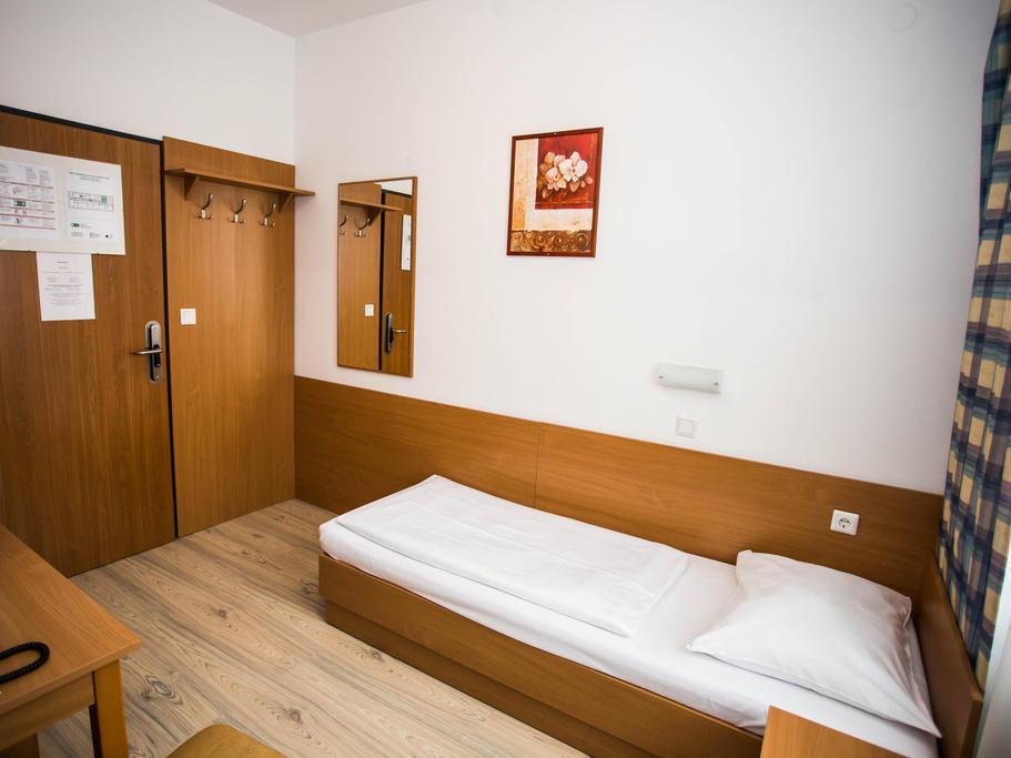 Hotel Geblergasse Виена Екстериор снимка