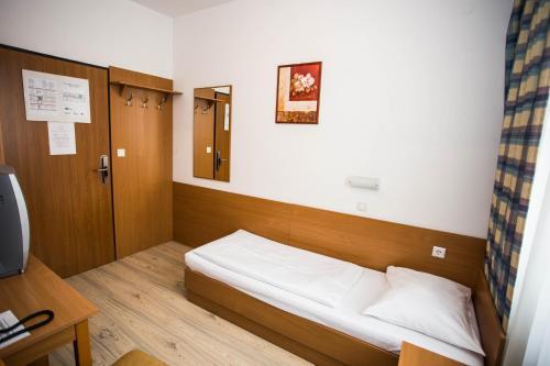 Hotel Geblergasse Виена Екстериор снимка